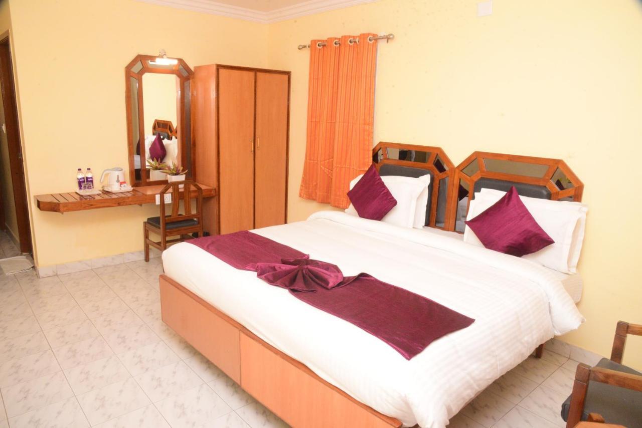 Hotel Vijaya Residency Anakāpalle Exterior photo