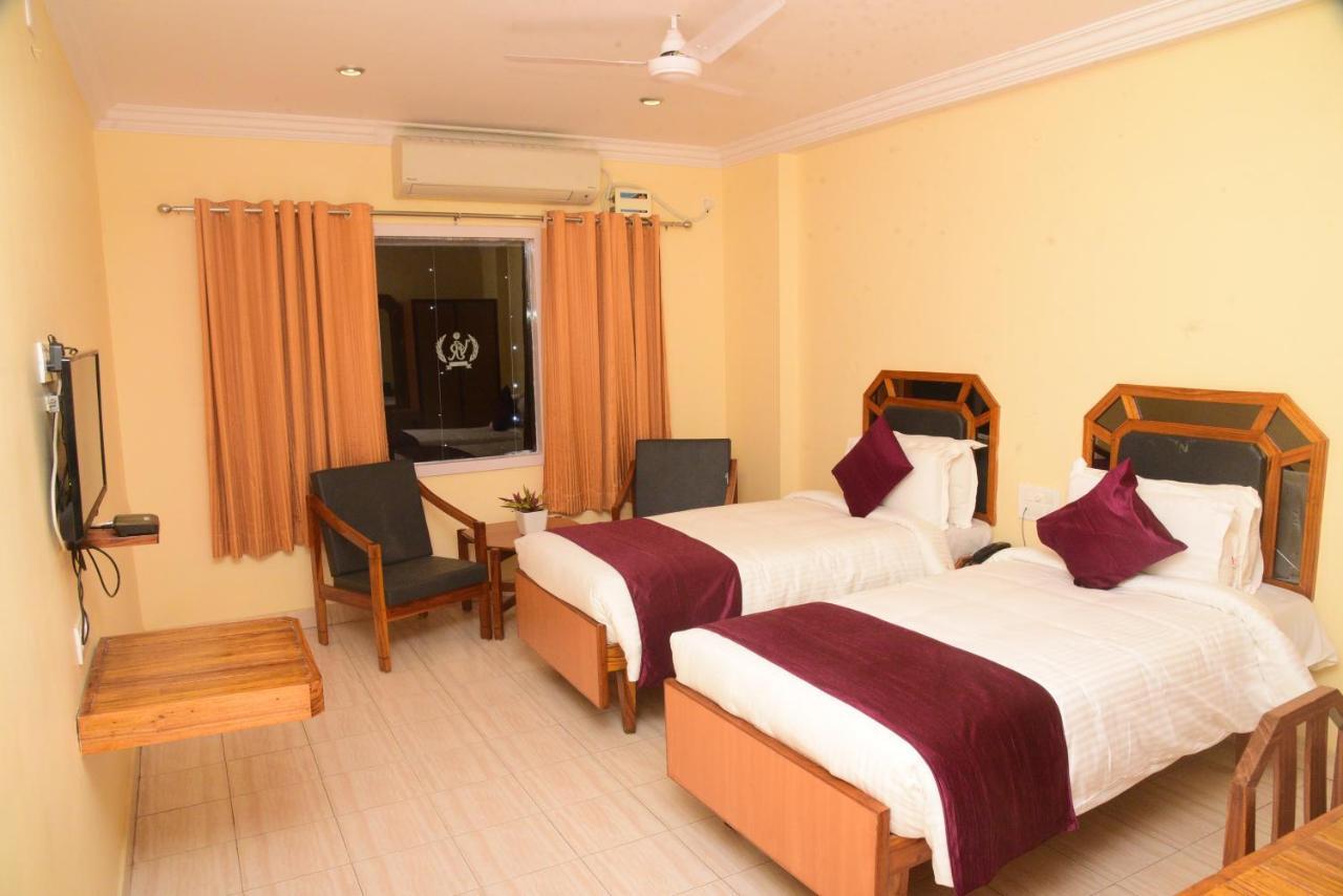 Hotel Vijaya Residency Anakāpalle Exterior photo